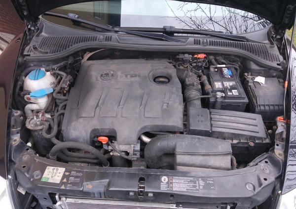 Skoda Octavia cena 24000 przebieg: 260000, rok produkcji 2011 z Jeziorany małe 67
